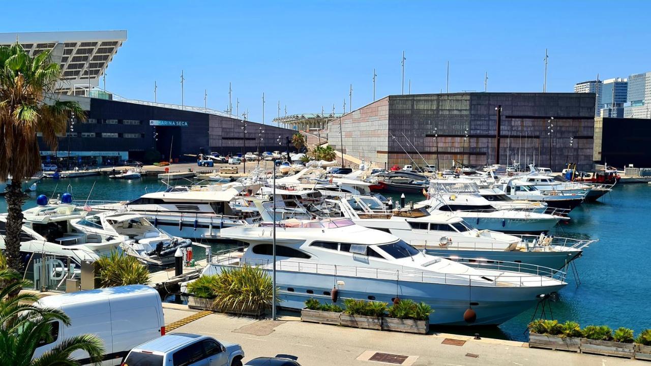 Forum-Ccib-Relax Flats Sant Adria de Besos Exterior foto
